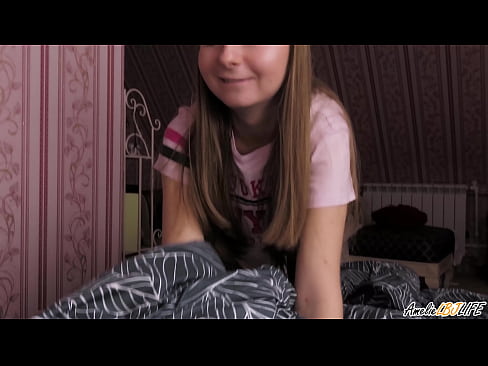 ❤️ Blondie onun BFF-ni dərindən sorur və ağzına boşaldır ❤️ Anal video az.nicepornphotos.ru