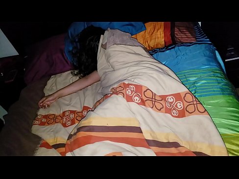 ❤️ Ögey oğul gənc ögey anası yatarkən onu təhqir edir. ❤️ Anal video az.nicepornphotos.ru